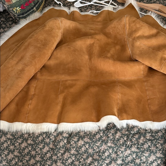 UGG Elegant Tan Jacket with Cream Fur Collar size M - Picture 7 of 7